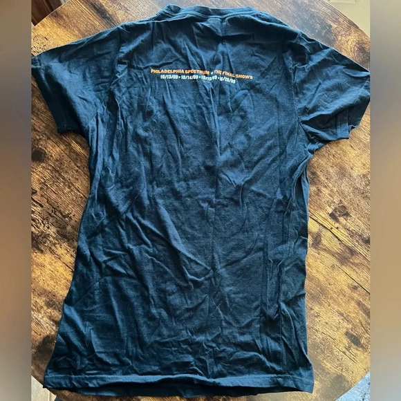 Tultex | Bruce Springsteen The E Street Band
Philadelphia Spectrum Size: L - Picture 7 of 8